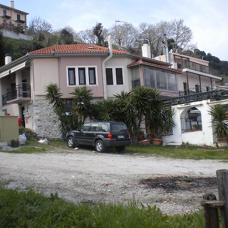 Ενοικιαζόμενα Δωμάτια "Pelion Plaza" Agios Ioannis  Екстер'єр фото